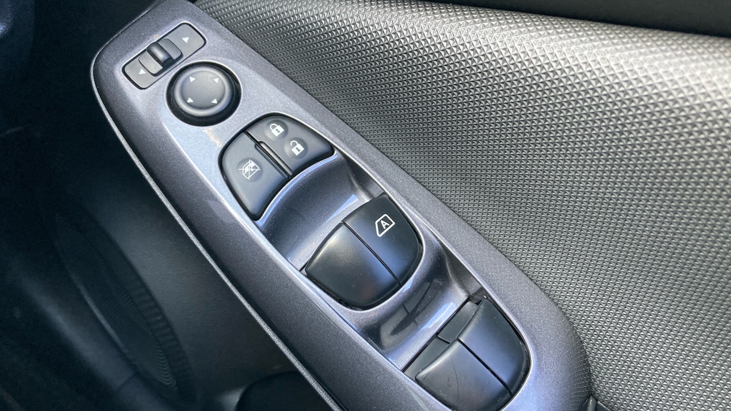 Used Nissan Juke 2023 for sale - 77893194: Photo 23