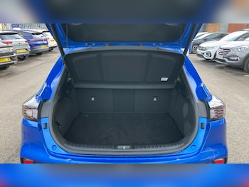 Used Kia XCeed 2025 for sale - 76253895: Photo 4