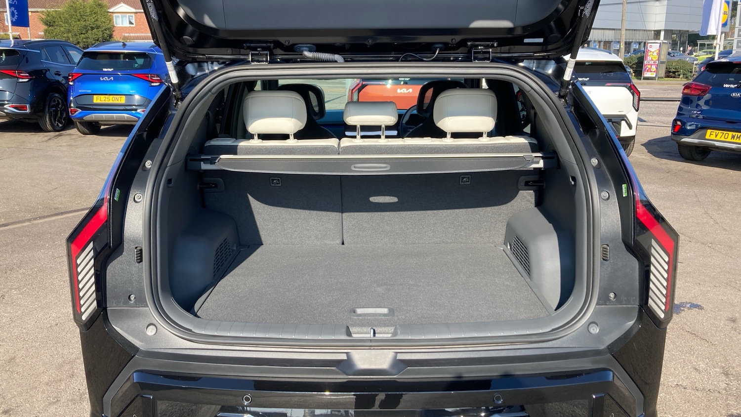 Used Kia EV3 2024 for sale - 77790099: Photo 4