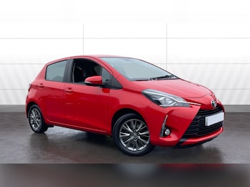 Used Toyota Yaris 2018 for sale - 77543500: Photo