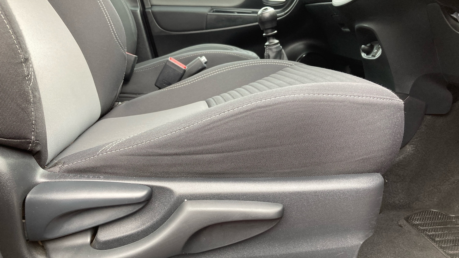 Used Toyota Yaris 2018 for sale - 77543500: Photo 22