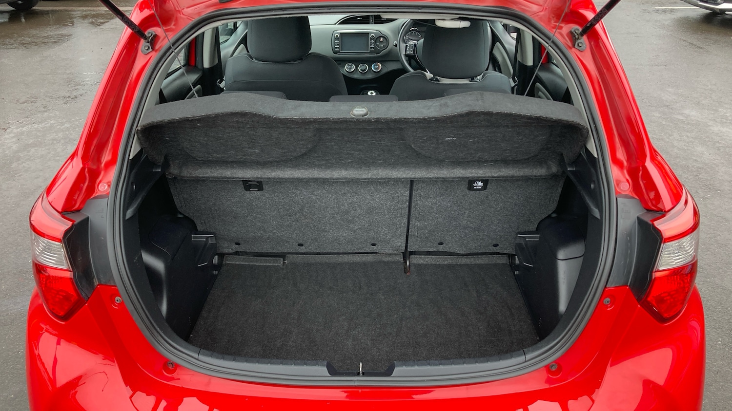 Used Toyota Yaris 2018 for sale - 77543500: Photo 4