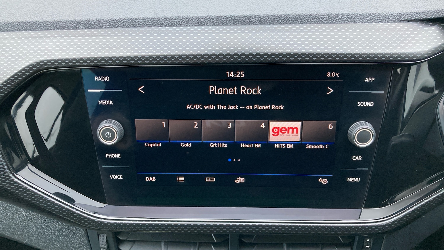 Used Volkswagen T-Cross 2020 for sale - 77760504: Photo 12