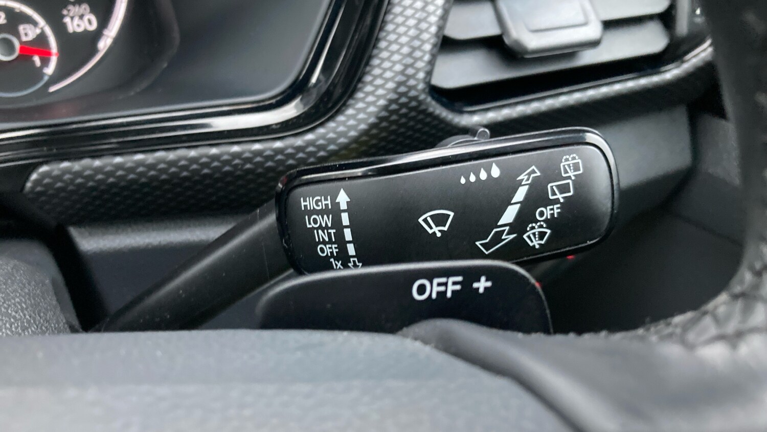 Used Volkswagen T-Cross 2020 for sale - 77760504: Photo 32