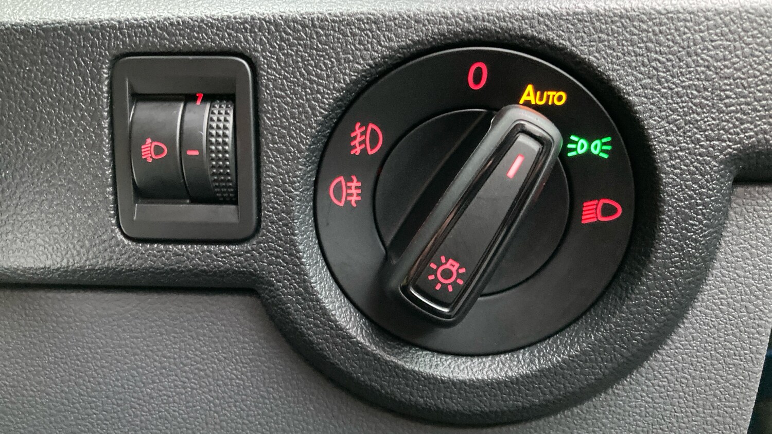 Used Volkswagen T-Cross 2020 for sale - 77760504: Photo 33