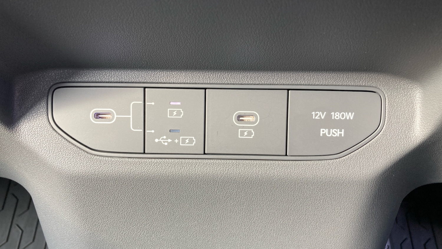 Used Kia EV3 2025 for sale - 76045357: Photo 32