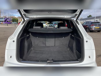 Used Audi Q5 2021 for sale - 78070204: Photo