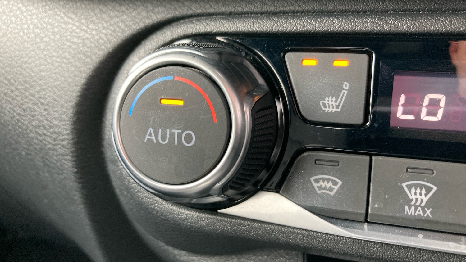 Used Nissan Juke 2023 for sale - 77871921: Photo 30