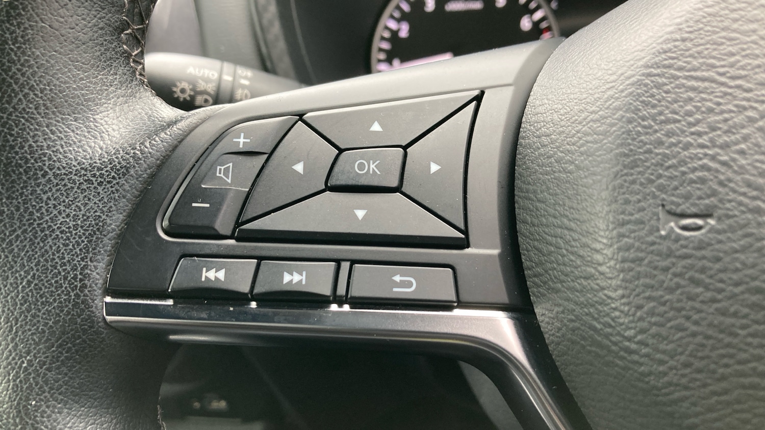 Used Nissan Juke 2023 for sale - 77871921: Photo 40