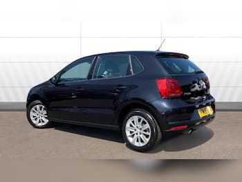Used Volkswagen Polo 2015 for sale - 79468912: Photo