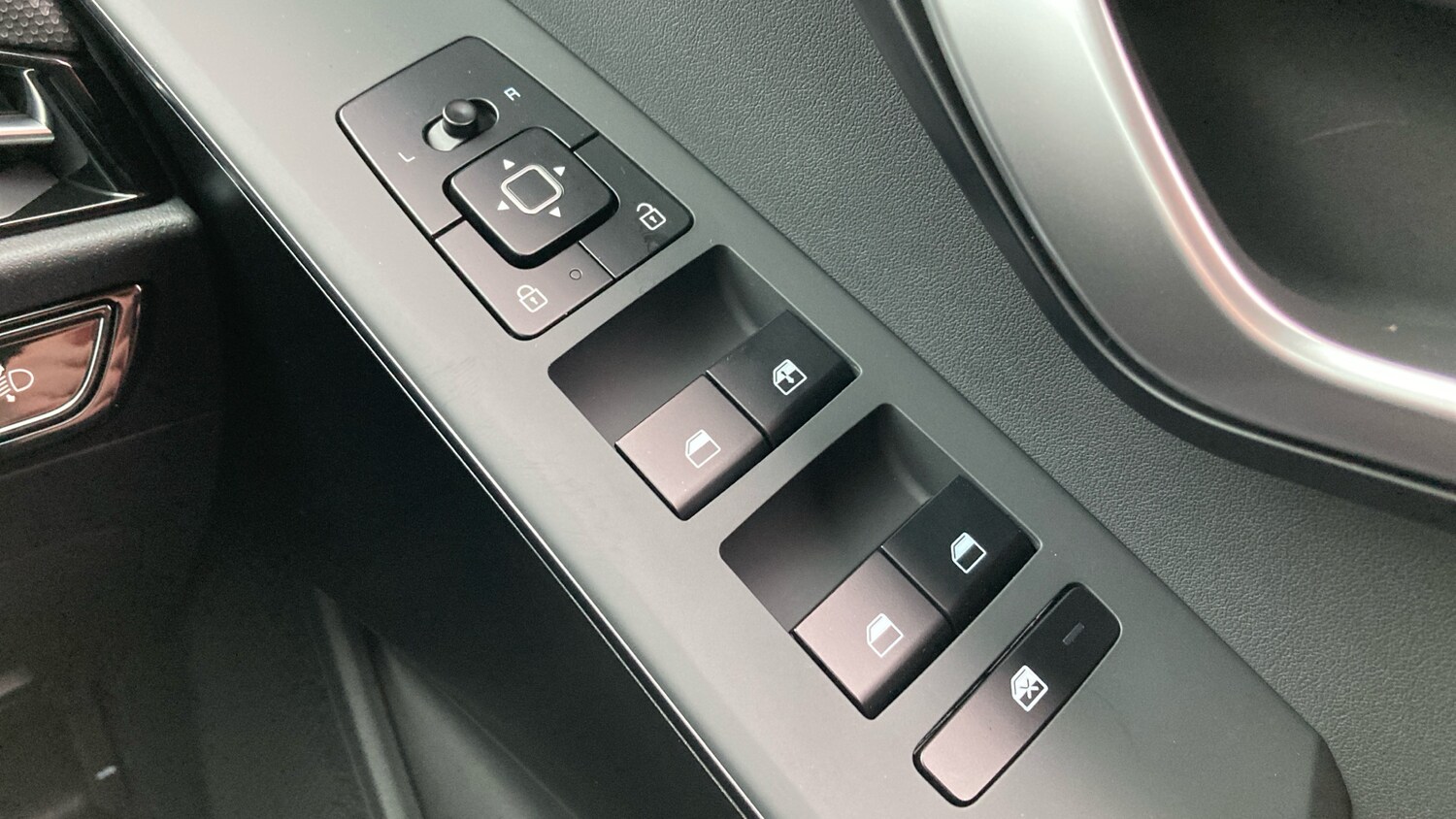 Used Kia Niro 2025 for sale - 76493648: Photo 23