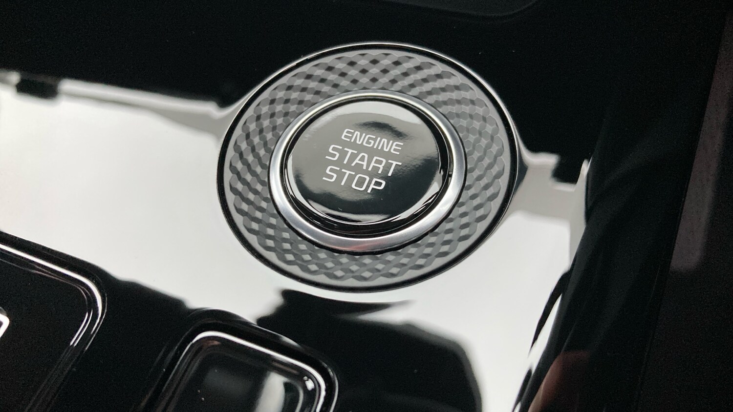 Used Kia Niro 2025 for sale - 76493648: Photo 28