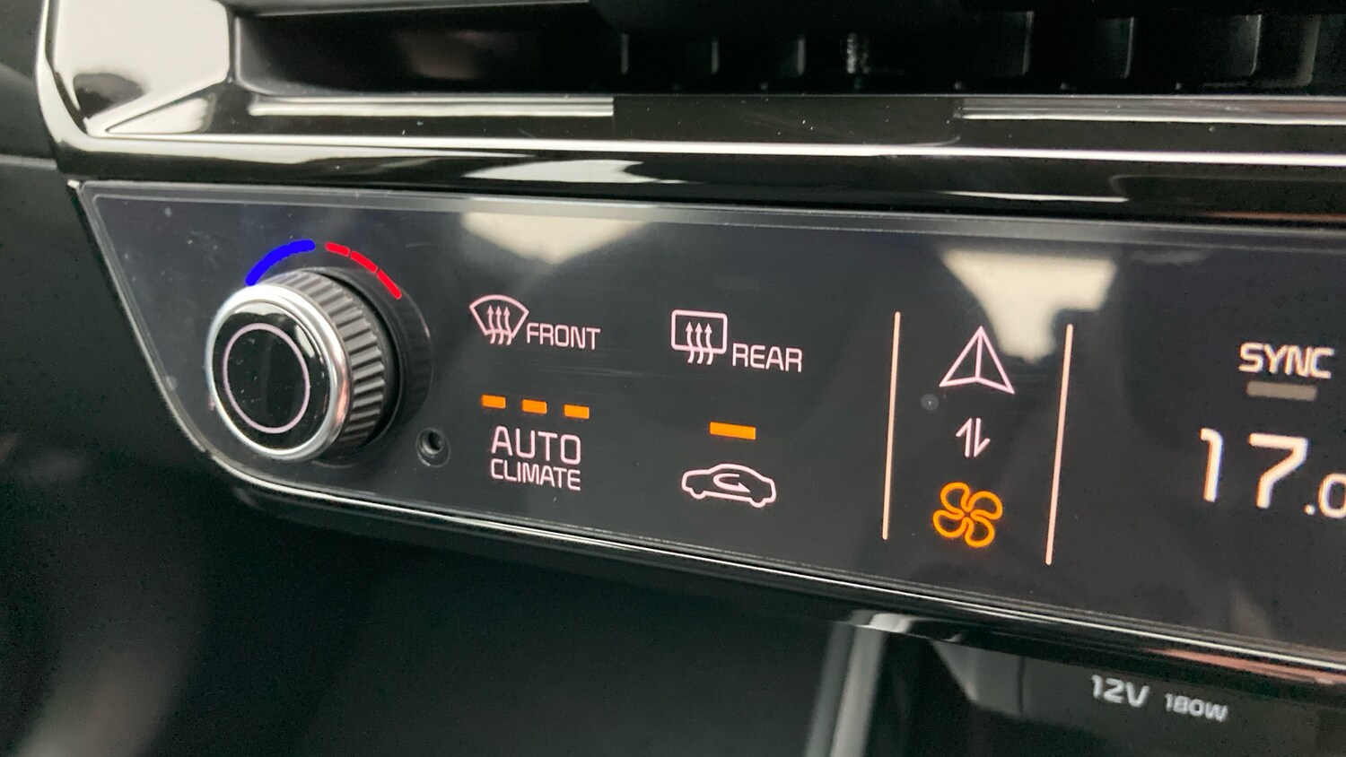 Used Kia Niro 2025 for sale - 76493648: Photo 32