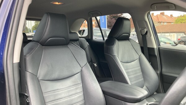 Used Toyota RAV4 2022 for sale - 76055936: Photo 21