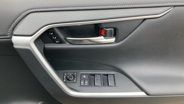 Used Toyota RAV4 2022 for sale - 76055936: Photo 23