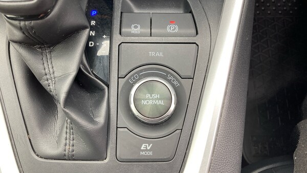 Used Toyota RAV4 2022 for sale - 76055936: Photo 25