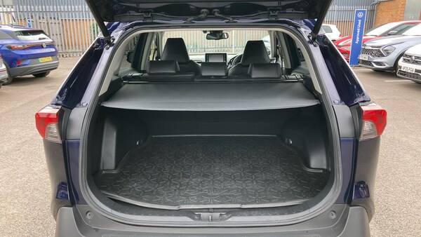 Used Toyota RAV4 2022 for sale - 76055936: Photo 4