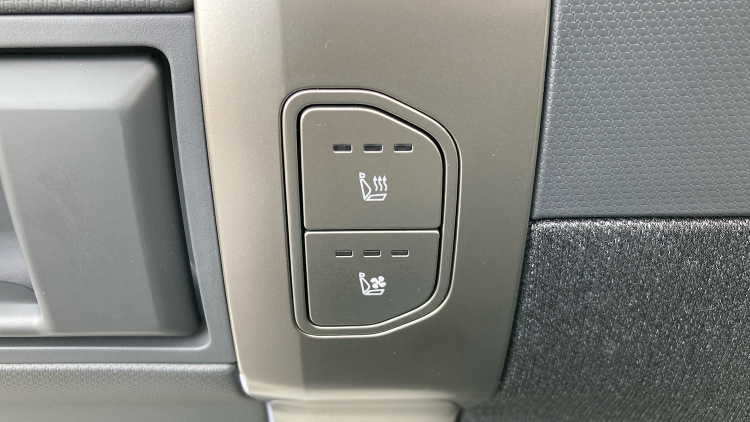 Used Kia EV3 2025 for sale - 77245421: Photo 27