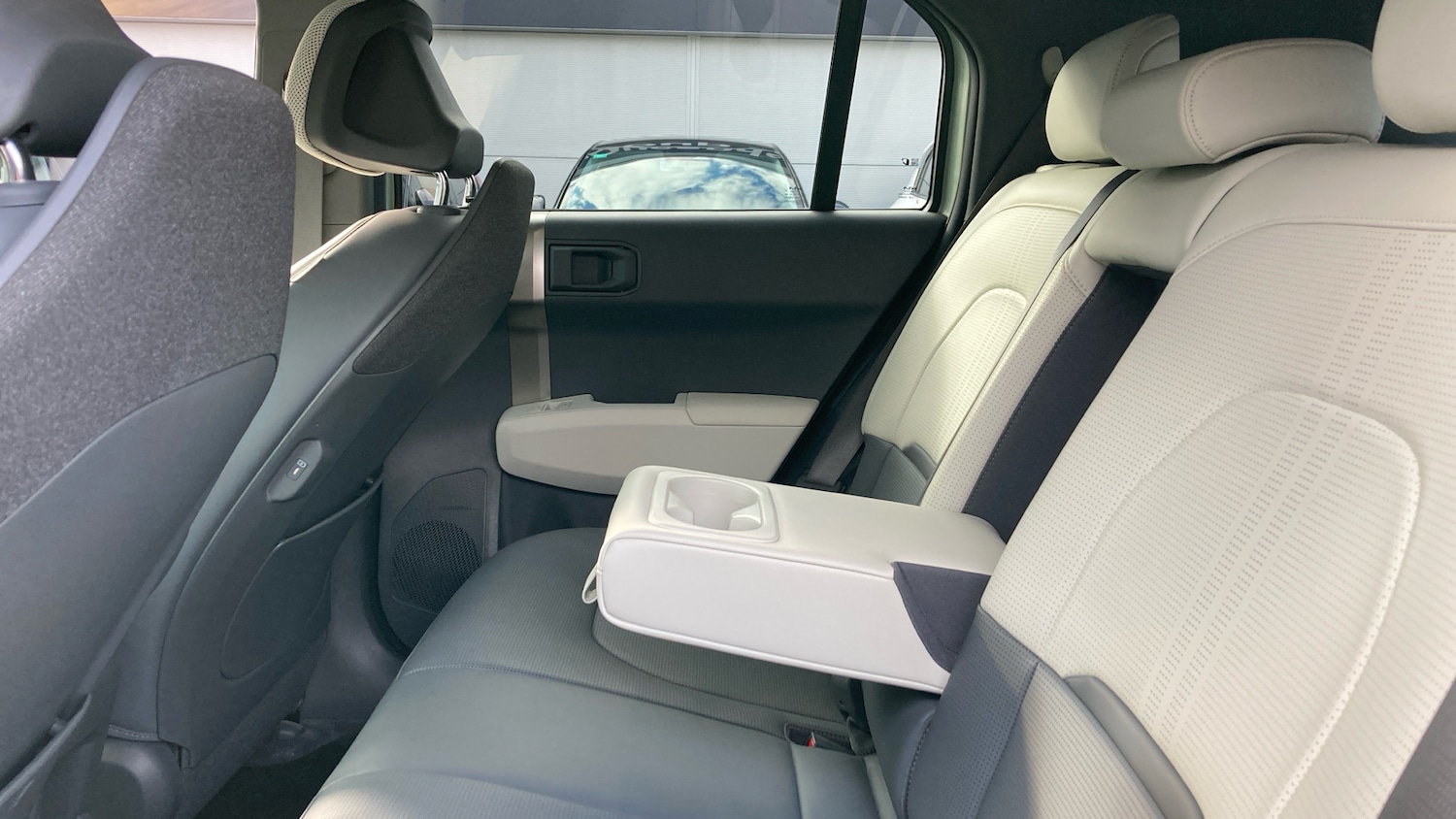 Used Kia EV3 2025 for sale - 76393923: Photo 16