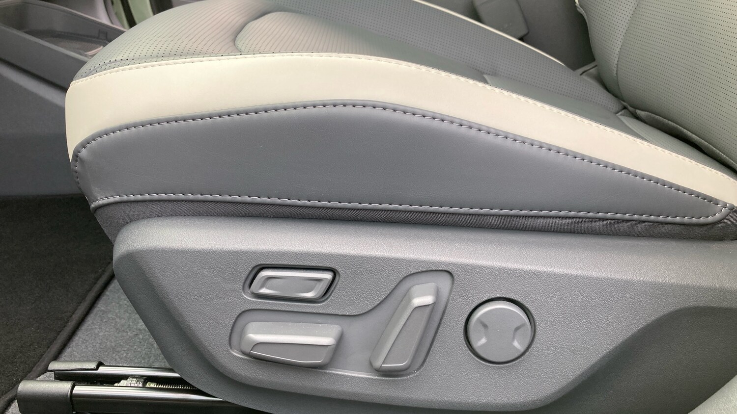 Used Kia EV3 2025 for sale - 76393923: Photo 26