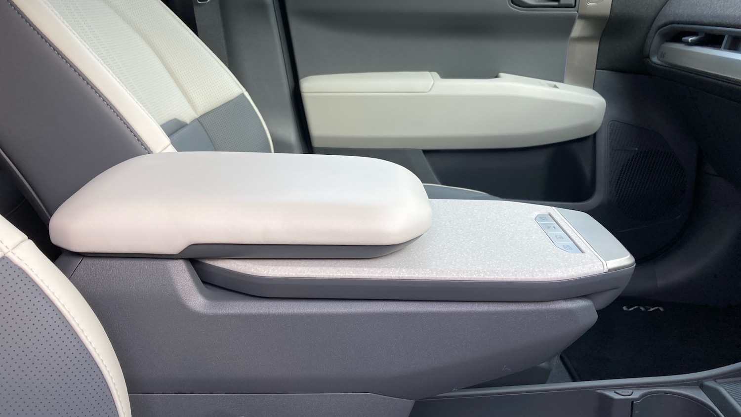 Used Kia EV3 2025 for sale - 76393923: Photo 28