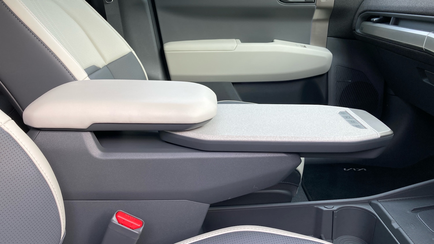 Used Kia EV3 2025 for sale - 76393923: Photo 29