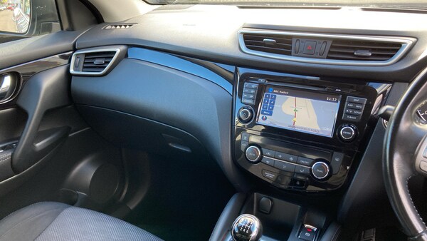 Used Nissan Qashqai 2016 for sale - 75999488: Photo 14
