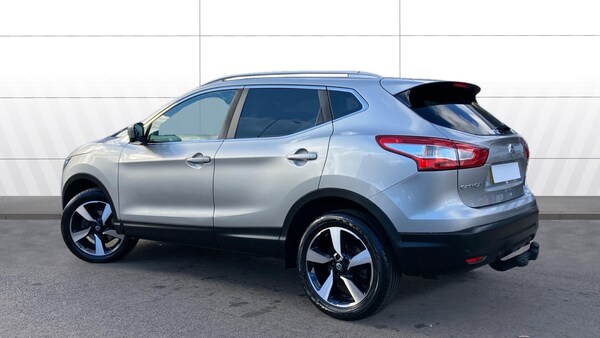 Used Nissan Qashqai 2016 for sale - 75999488: Photo 2
