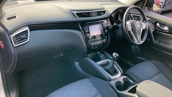 Used Nissan Qashqai 2016 for sale - 75999488: Photo 9
