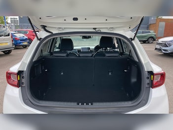 Used Kia Stonic 2023 for sale - 78424477: Photo