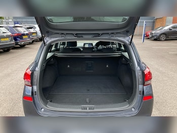 Used Hyundai i30 2019 for sale - 75724911: Photo