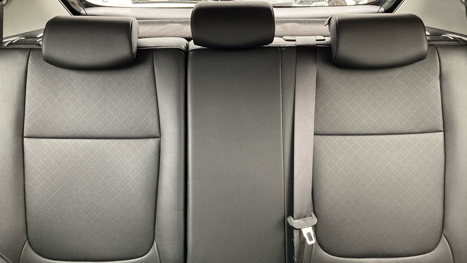 Used Kia Stonic 2023 for sale - 77742485: Photo 15