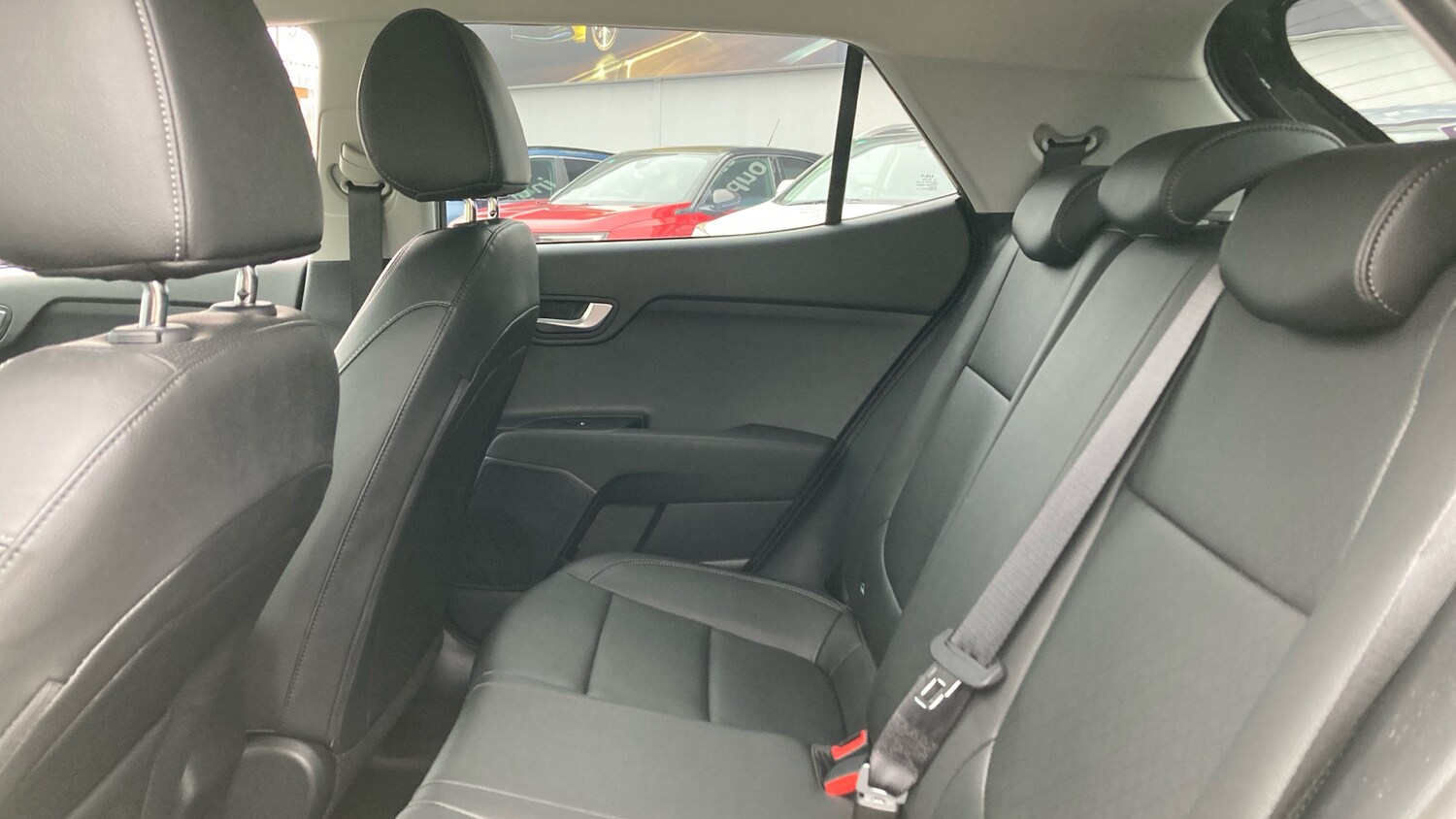 Used Kia Stonic 2023 for sale - 77742485: Photo 16