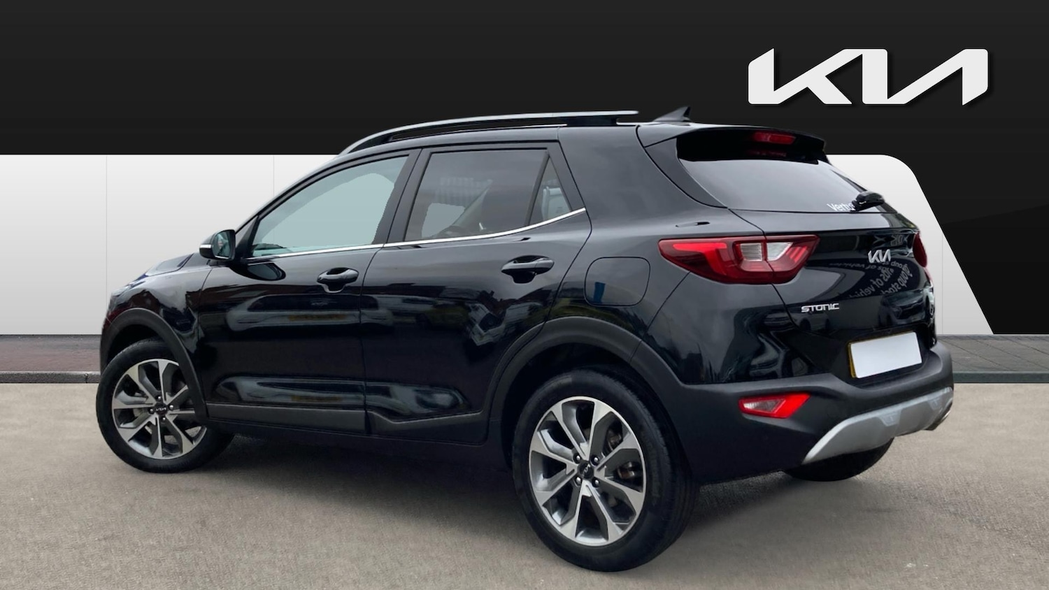 Used Kia Stonic 2023 for sale - 77742485: Photo 2