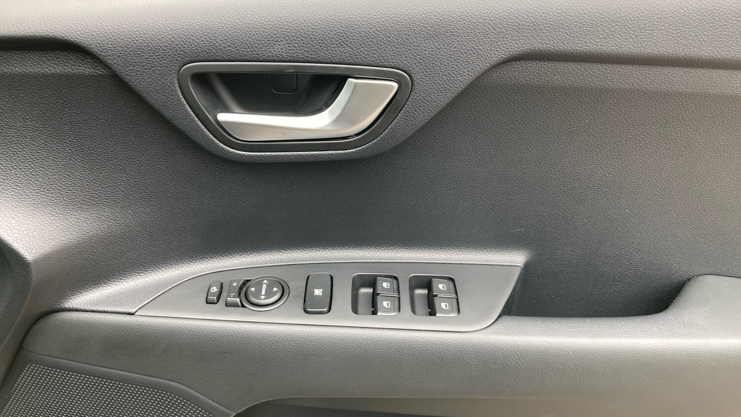 Used Kia Stonic 2023 for sale - 77742485: Photo 23