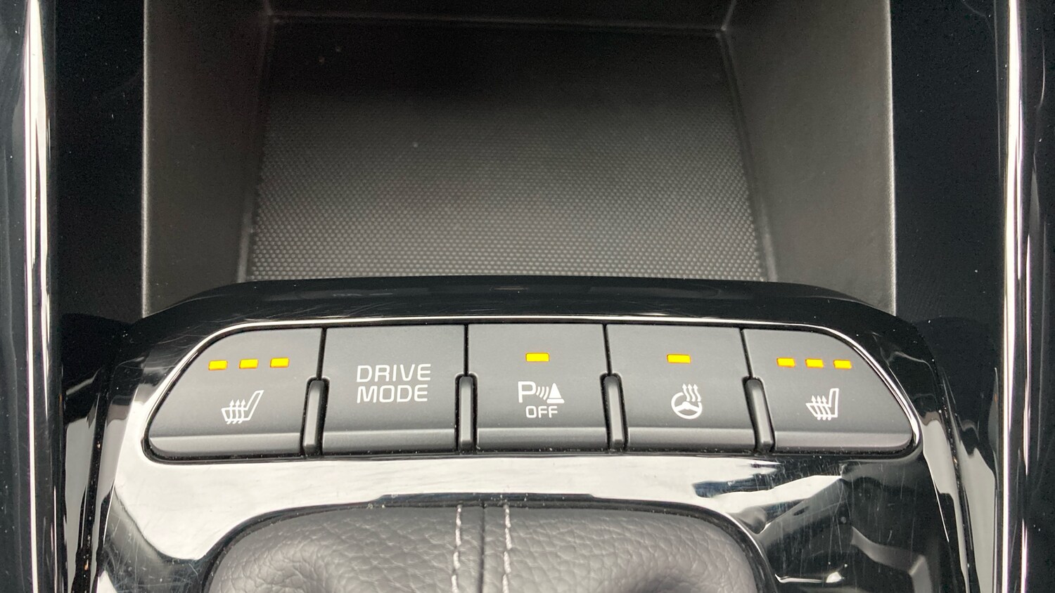 Used Kia Stonic 2023 for sale - 77742485: Photo 25