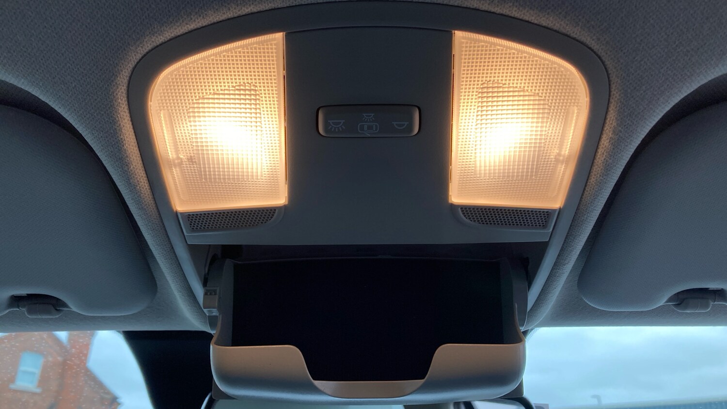 Used Kia Stonic 2023 for sale - 77742485: Photo 34