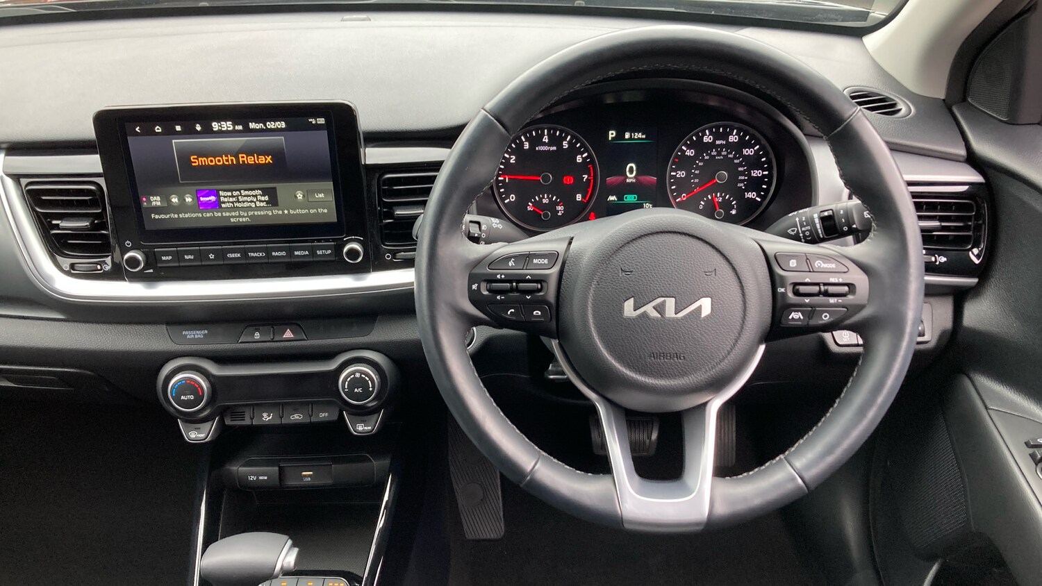 Used Kia Stonic 2023 for sale - 77742485: Photo 35