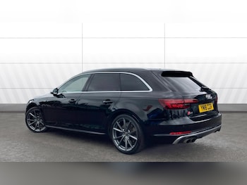 Used Audi A4 2018 for sale - 78915600: Photo