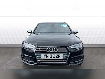 Used Audi A4 2018 for sale - 78915600: Photo