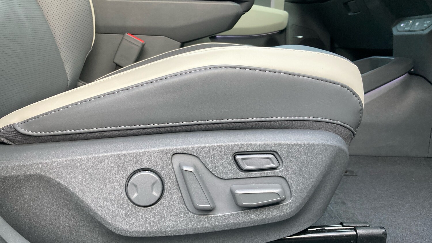 Used Kia EV3 2025 for sale - 77365097: Photo 22