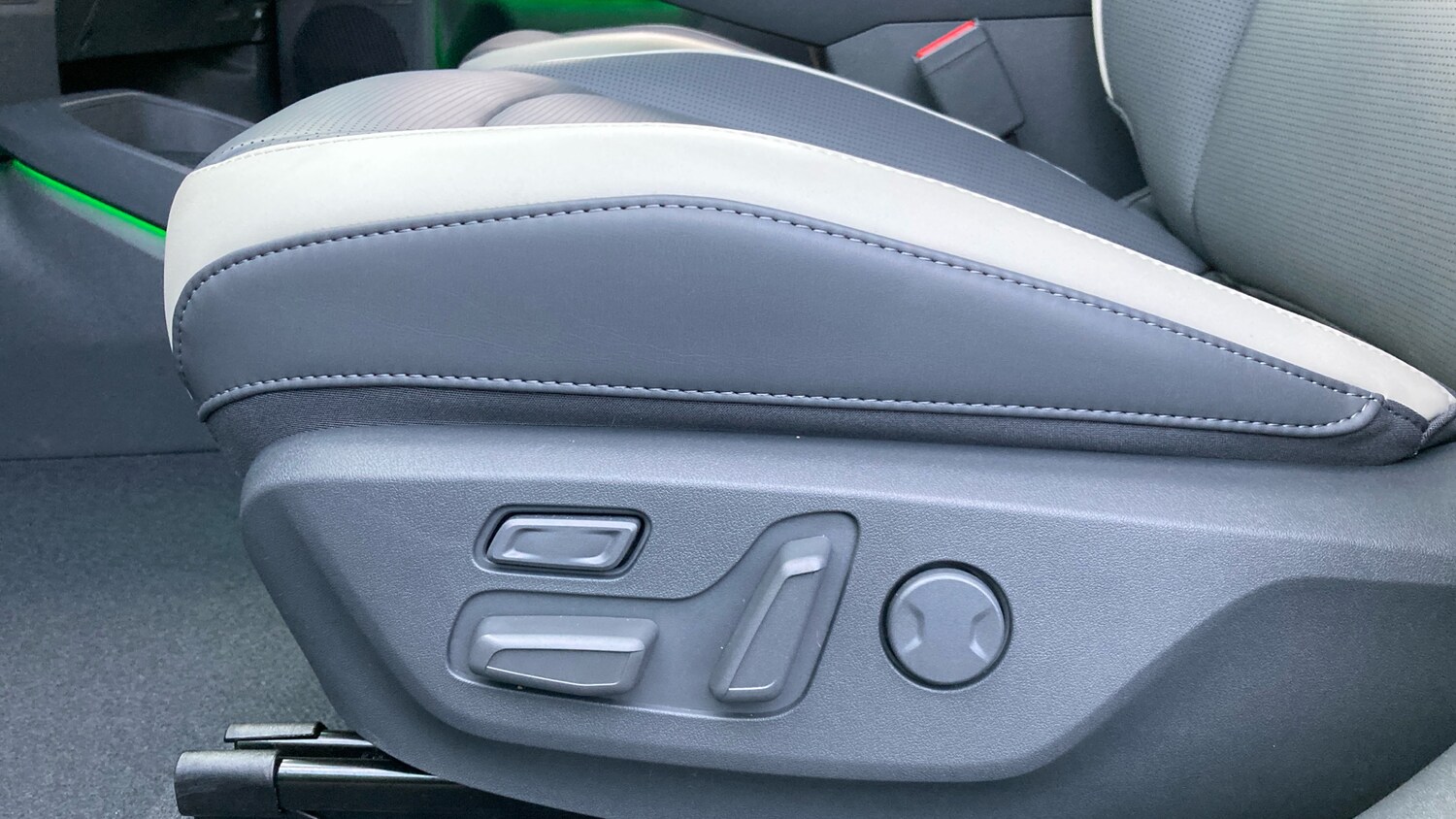 Used Kia EV3 2025 for sale - 77365097: Photo 26