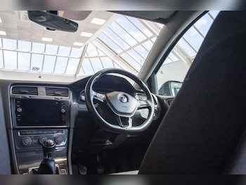 Used Volkswagen Golf 2020 for sale - 78828494: Photo