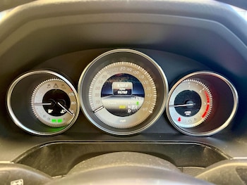 Used Mercedes-Benz E Class 2013 for sale - 78401185: Photo