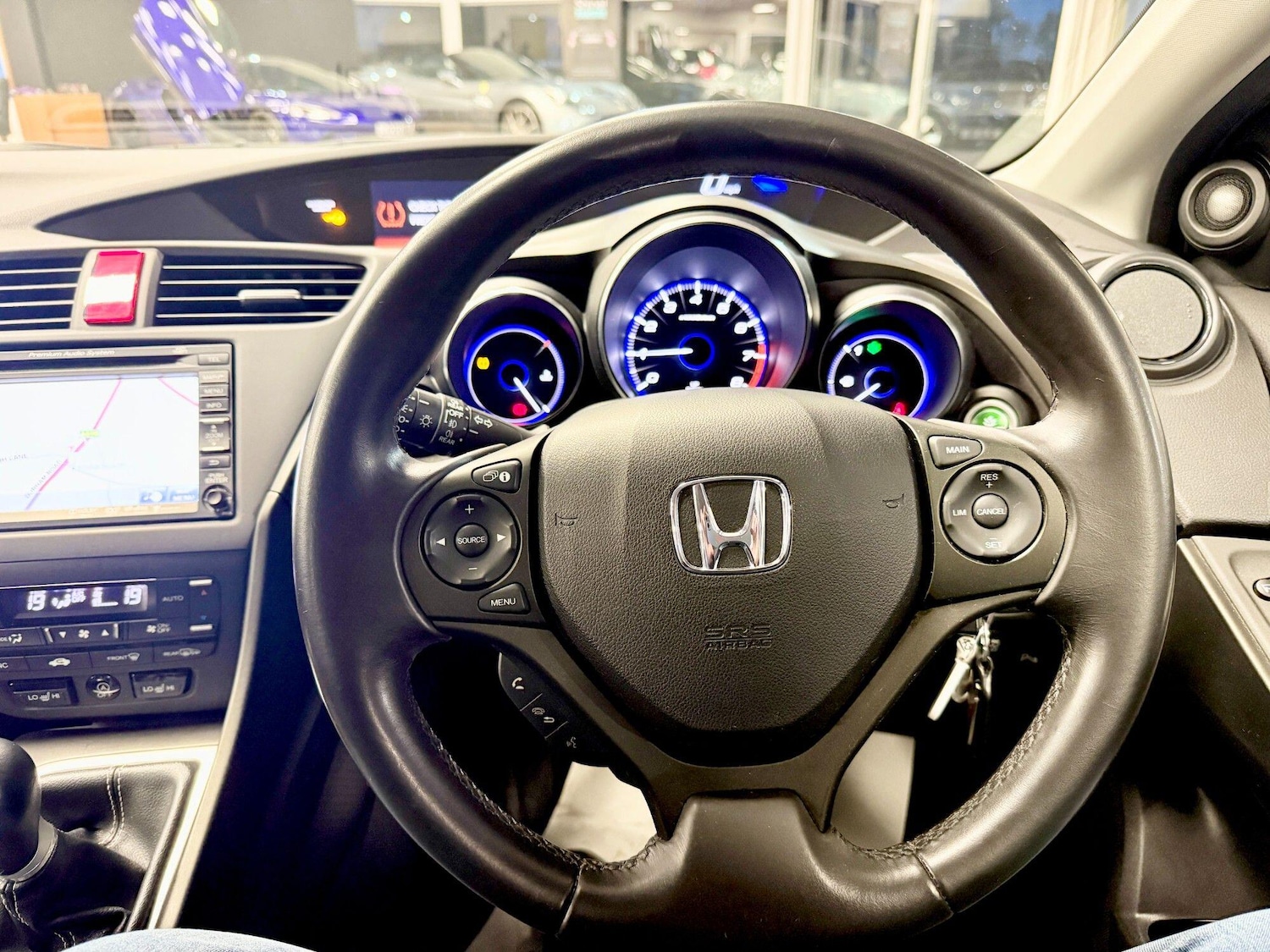 Used Honda Civic 2013 for sale - 77657964: Photo 2