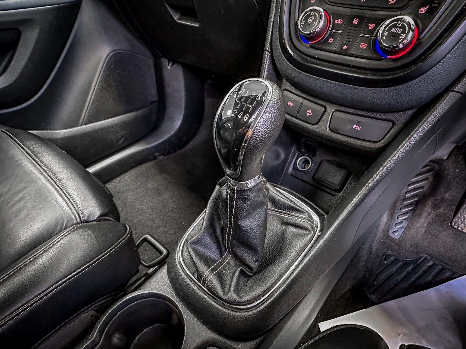 Used Vauxhall Mokka 2014 for sale - 77658110: Photo 15