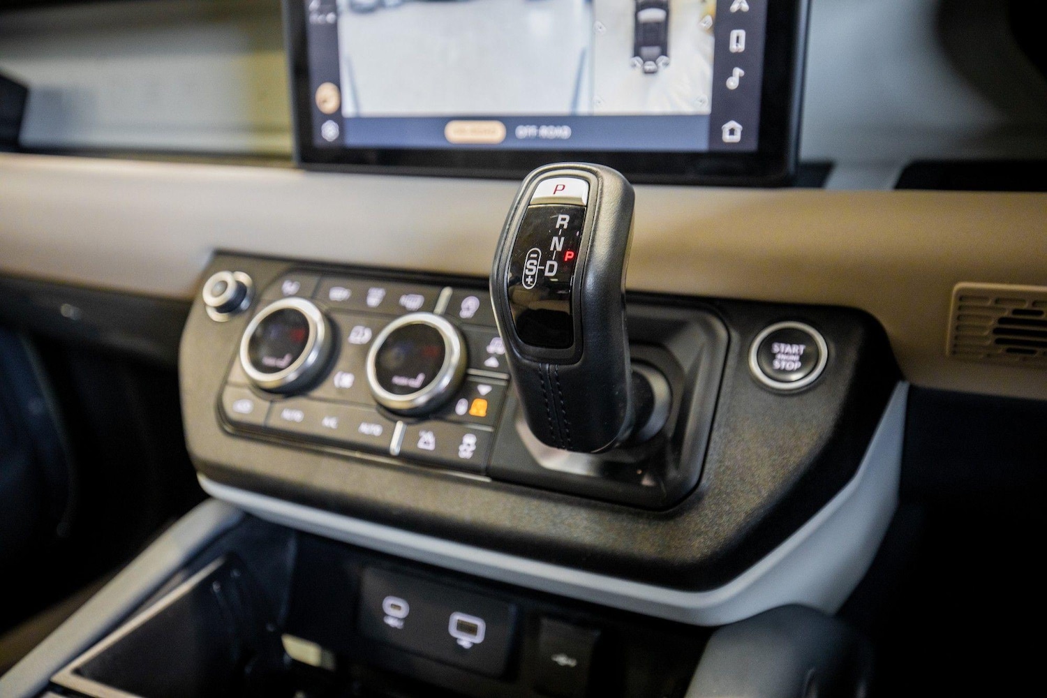 Used Land Rover Defender for sale - 76839960: Photo 31