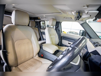 Used Land Rover Defender 2020 for sale - 76839960: Photo