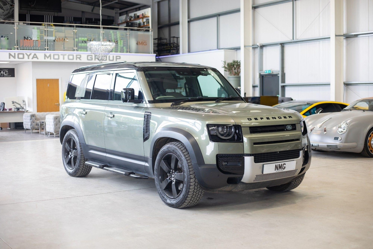 Used Land Rover Defender for sale - 76839960: Photo 8