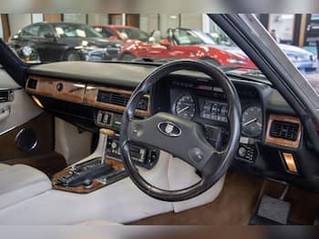 Used Jaguar XJS 1987 for sale - 79690702: Photo